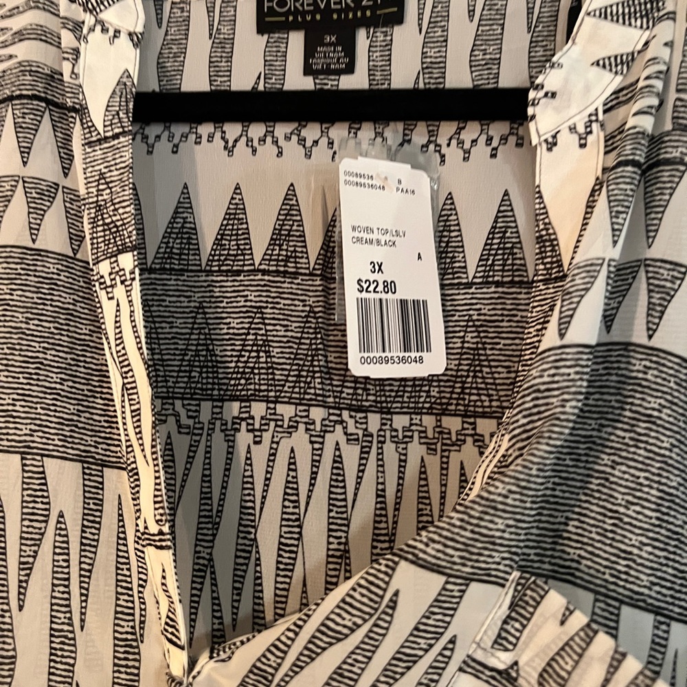 F21 Aztec Print Work Tunic - Picture 4 of 4
